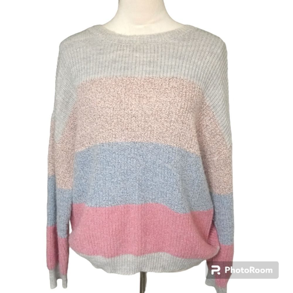 cupcakes and cashmere Woman's pink and Grey Color Block Sweater Size M